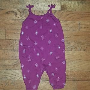 Baby girl's pants romper